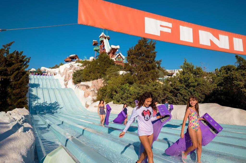 סלבריישן Disney'S All-Star Sports Resort מראה חיצוני תמונה